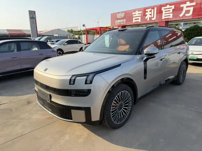 Lynk & Co 900 2025 Model 2.0T Tiggo Edition VI seat – фото 1