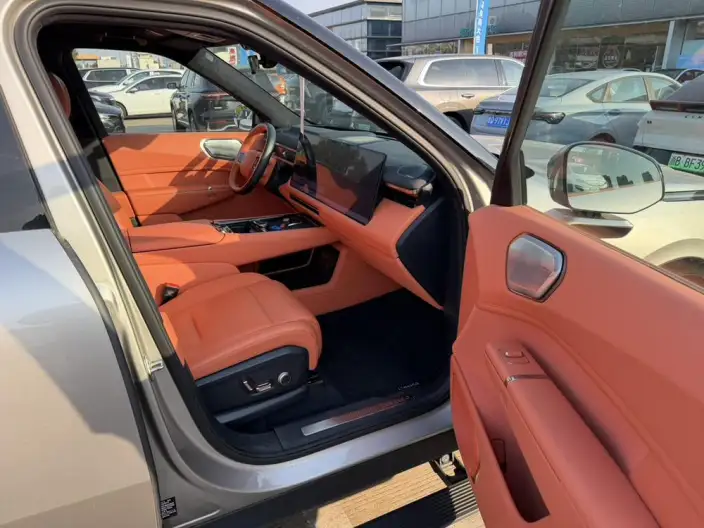 Lynk & Co 900 2025 Model 2.0T Tiggo Edition VI seat – фото 8