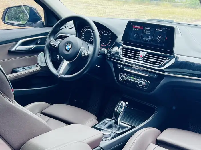 BMW 1 Series 2023 Model 125i M Sports Night Edition – фото 7
