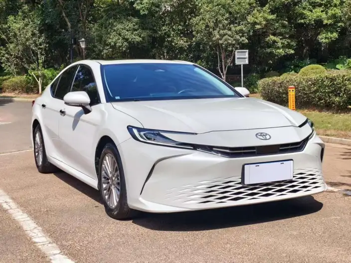 Toyota Camry 2024 Model 2.0GVP Deluxe Edition – фото 3