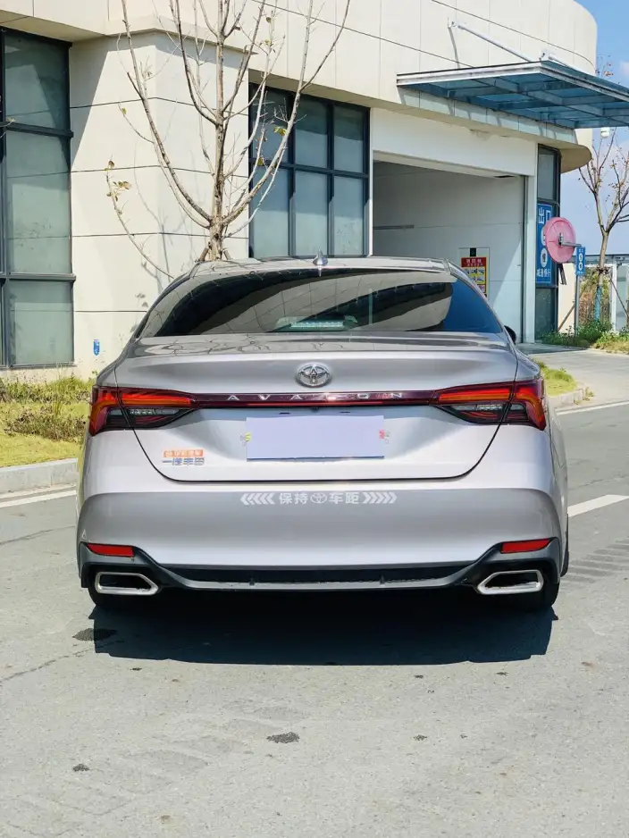 Toyota Avalon 2023 Model 2.0L CVT Deluxe Edition – фото 5