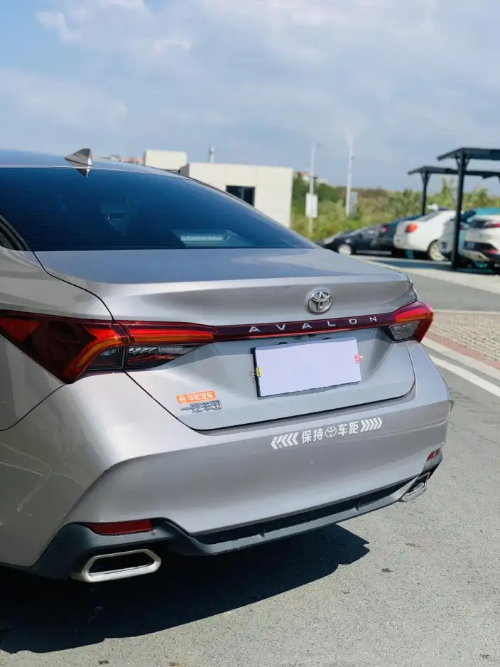 Toyota Avalon 2023 Model 2.0L CVT Deluxe Edition – фото 10