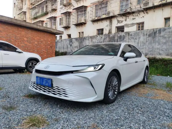 Toyota Camry 2024 Model 2.0GVP Deluxe Edition – фото 1