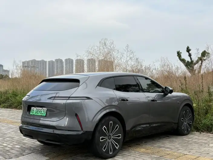 Avatr 07 2024 Model Ultra 4WD EV Edition – фото 7
