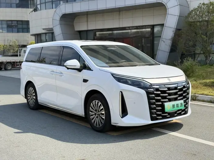Xia 2025 Model DM-i 180KM Excellence Model – фото 3