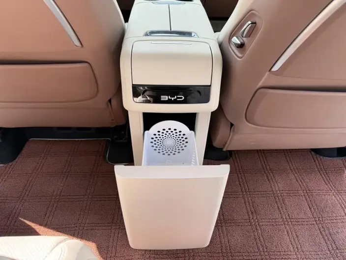 Xia 2025 Model DM-i 180KM Excellence Model – фото 7
