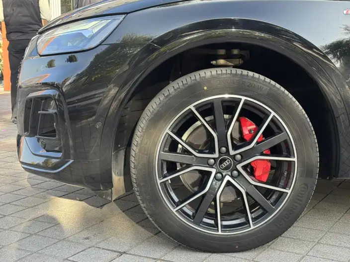 Audi Q5L 2025 Model 45TFSI Luxury Dynamic Model – фото 8