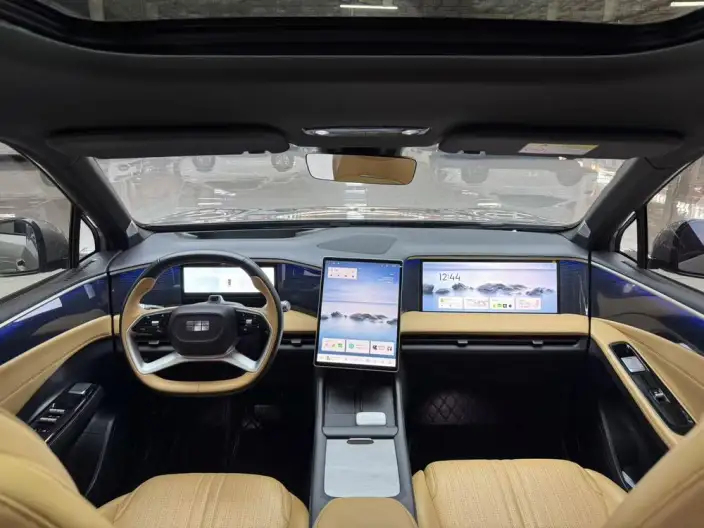 Geely Galaxy L7 2023 Model 1.5T DHT 115km Asian Games Phantom Edition – фото 7