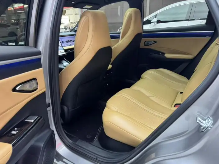 Geely Galaxy L7 2023 Model 1.5T DHT 115km Asian Games Phantom Edition – фото 9