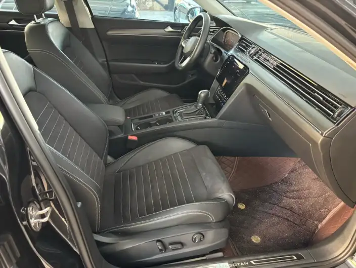 Volkswagen Magotan 2020 Model 380TSI DSG Luxury Model – фото 7