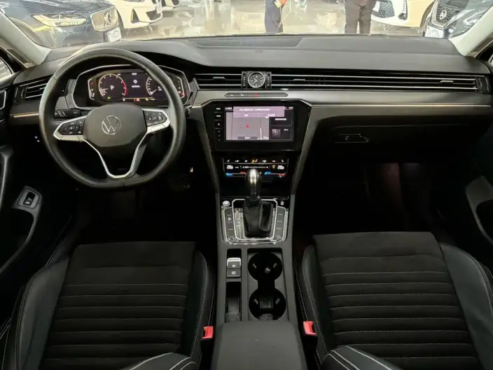 Volkswagen Magotan 2020 Model 380TSI DSG Luxury Model – фото 8