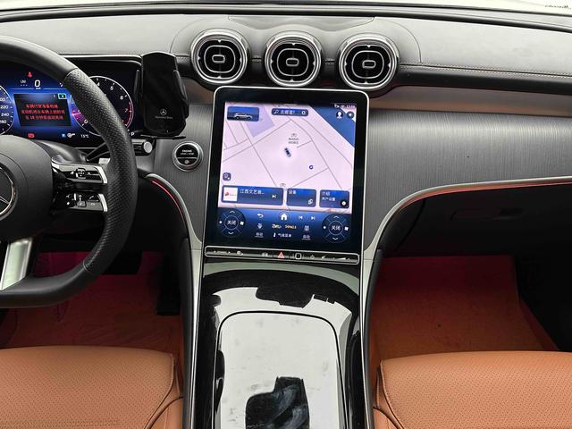 Mercedes-Benz GLC 2023 Modi f ied GLC 260 L 4MATIC Dynamic 5-Seater – фото 10