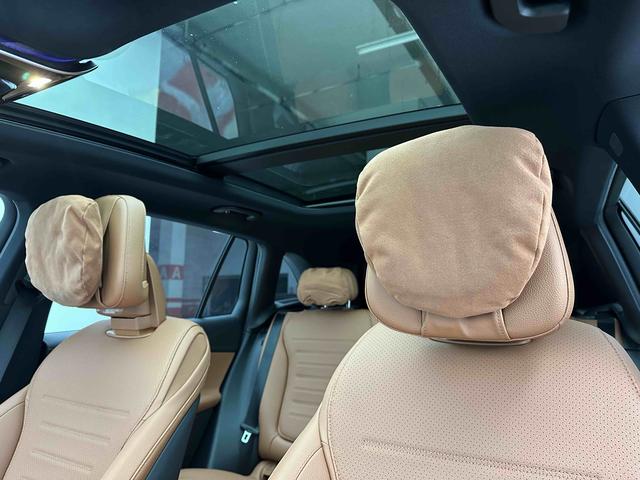 Mercedes-Benz GLC 2023 Modi f ied GLC 260 L 4MATIC Dynamic 5-Seater – фото 17