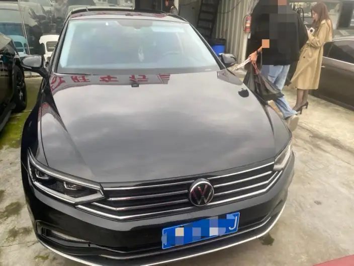 Volkswagen Magotan 2020 Model 330TSI DSG Luxury Model – фото 2