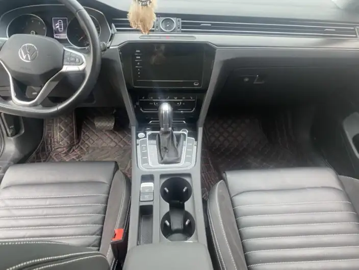 Volkswagen Magotan 2020 Model 330TSI DSG Luxury Model – фото 8