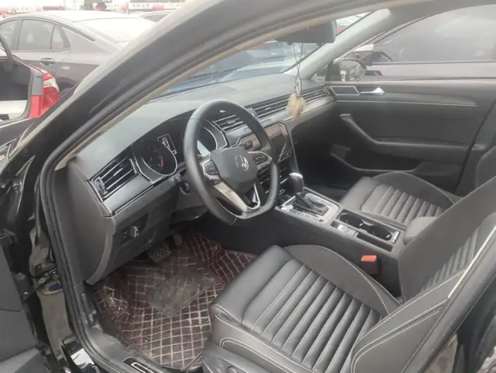 Volkswagen Magotan 2020 Model 330TSI DSG Luxury Model – фото 9