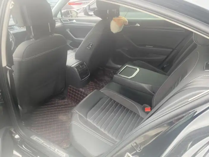 Volkswagen Magotan 2020 Model 330TSI DSG Luxury Model – фото 10