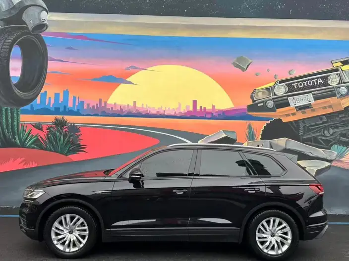 Volkswagen Touareg 2022 Model 2.0TSI Pilot Special Edition – фото 3