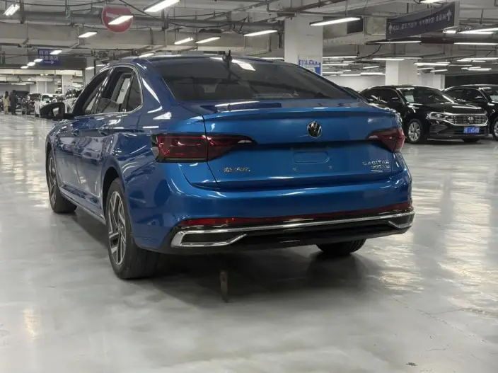 Volkswagen Sagitar 2023 Model 300TSI DSG Superior Edition – фото 4