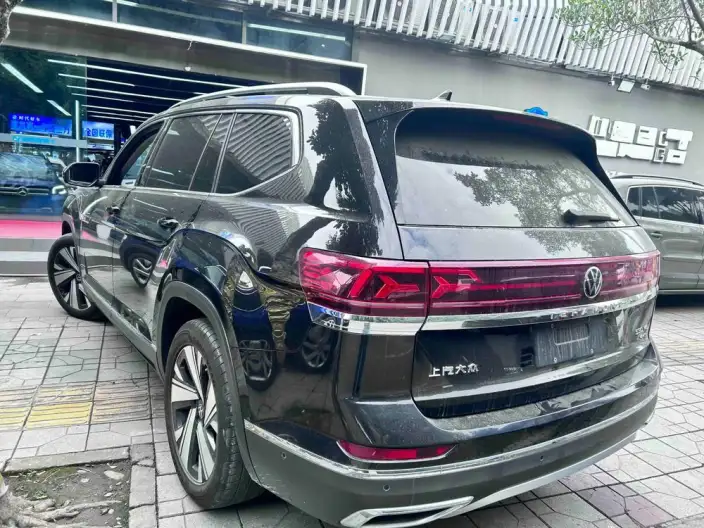 Volkswagen Teramont 2022 Model 530 V6 4WD Respect Deluxe Edition – фото 4