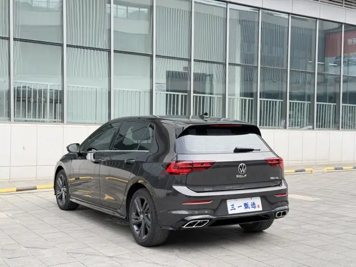 Volkswagen Golf 2021 Model 280TSI DSG R-Line – фото 4