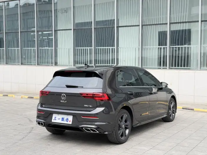Volkswagen Golf 2021 Model 280TSI DSG R-Line – фото 6