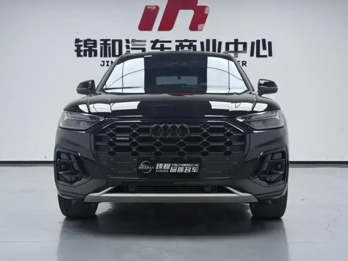 Audi Q5L 2022 Model Facelift 40T Luxury Dynamic Model – фото 2