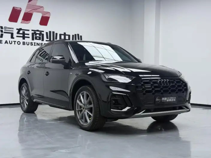 Audi Q5L 2022 Model Facelift 40T Luxury Dynamic Model – фото 3