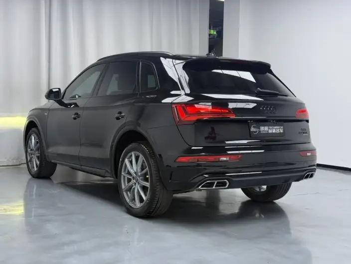 Audi Q5L 2022 Model Facelift 40T Luxury Dynamic Model – фото 4