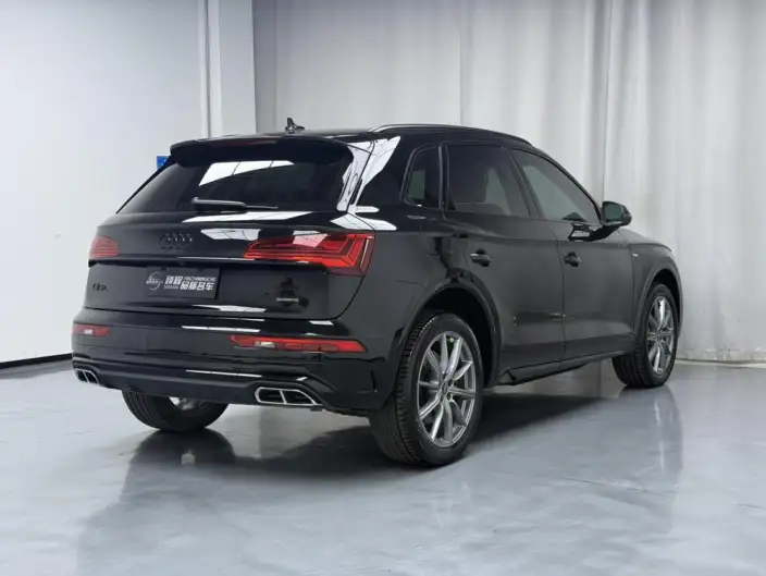 Audi Q5L 2022 Model Facelift 40T Luxury Dynamic Model – фото 6