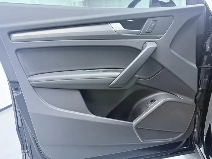 Audi Q5L 2022 Model Facelift 40T Luxury Dynamic Model – фото 10