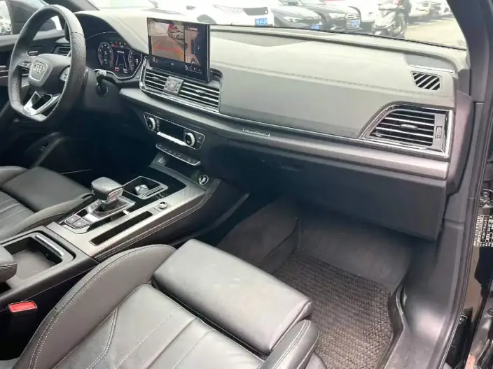 Audi Q5L 2024 Model 45TFSI Luxury Dynamic Model – фото 5