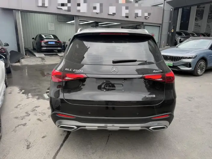 Mercedes-Benz GLC 2023 Model GLC 260 L 4MATIC Luxury Model 5 seat – фото 4