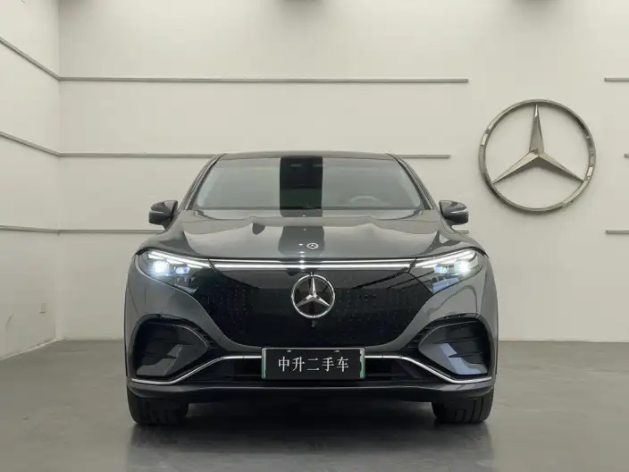 Mercedes-Benz EQS SUV 2023 Model EQS 450 4MATIC Deluxe Edition – фото 2