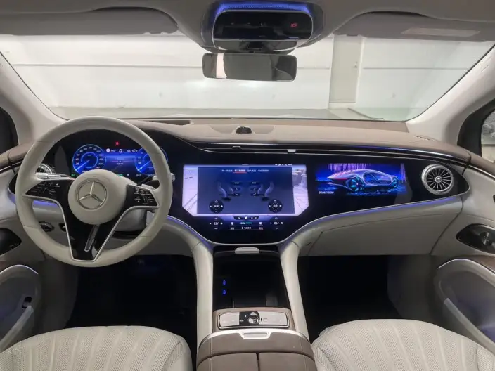Mercedes-Benz EQS SUV 2023 Model EQS 450 4MATIC Deluxe Edition – фото 10