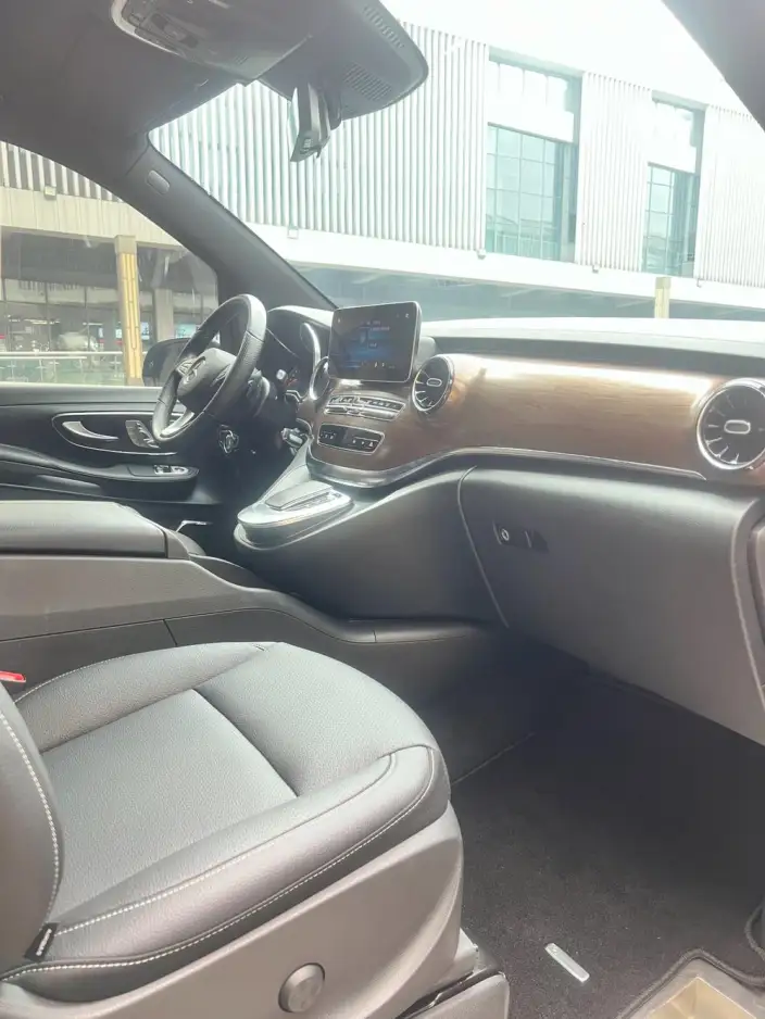 Mercedes-Benz V-Class 2022 Model V 260 L Long wheelbase Deluxe Edition – фото 10