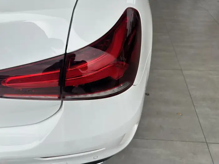 Mercedes-Benz A-class 2022 Model Facelift II A 200 L Sports sedan Fashion Edition – фото 4