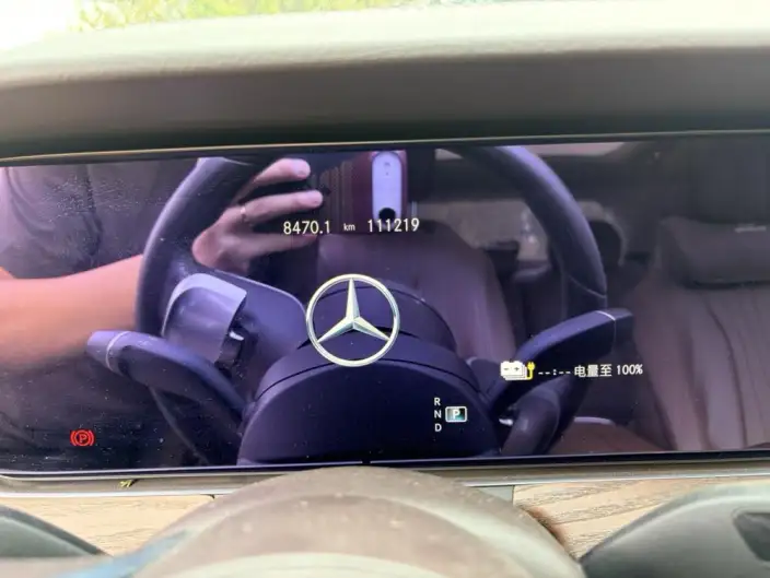 Mercedes-Benz E-Class PHEV 2022 Model Facelift E 350 e L sedan – фото 7