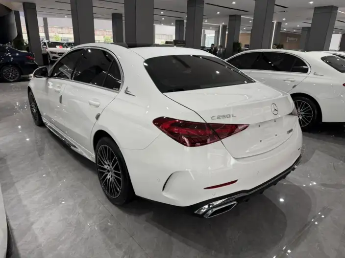 Mercedes-Benz C-Class 2023 Model C 260 L Sports Edition – фото 4