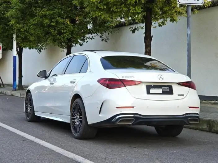 Mercedes-Benz C-Class 2024 Model C 200 L Sports Edition – фото 4