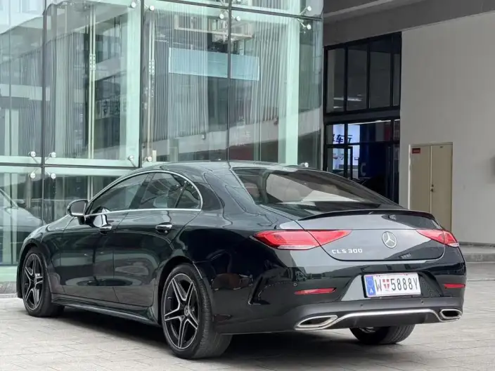 Mercedes-Benz CLS 2023 Model Facelift CLS 300 Luxury Model – фото 4