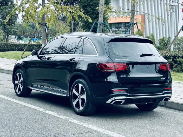 Mercedes-Benz GLC 2022 Model Facelift GLC 260 L 4MATIC Dynamic Model – фото 3