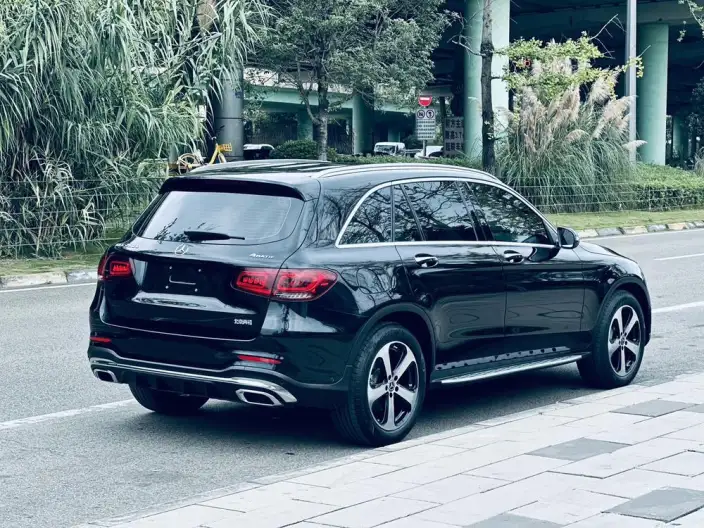Mercedes-Benz GLC 2022 Model Facelift GLC 260 L 4MATIC Dynamic Model – фото 5