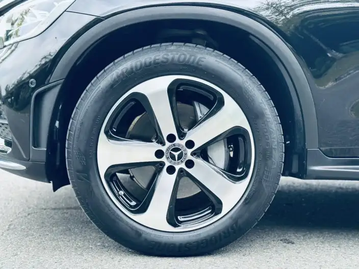 Mercedes-Benz GLC 2022 Model Facelift GLC 260 L 4MATIC Dynamic Model – фото 6
