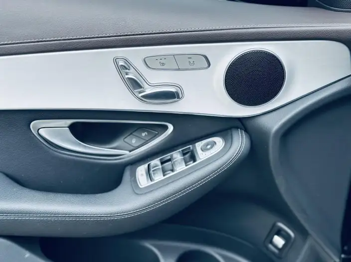Mercedes-Benz GLC 2022 Model Facelift GLC 260 L 4MATIC Dynamic Model – фото 8