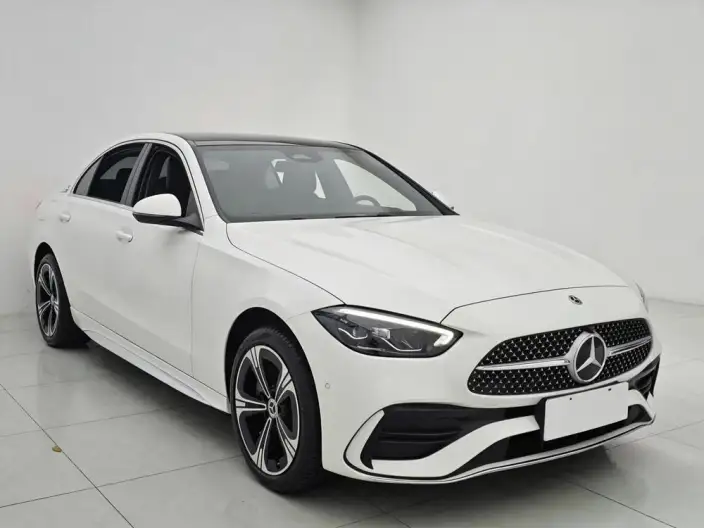 Mercedes-Benz C-Class 2025 Model C 260 L Sports Edition 4MATIC – фото 3