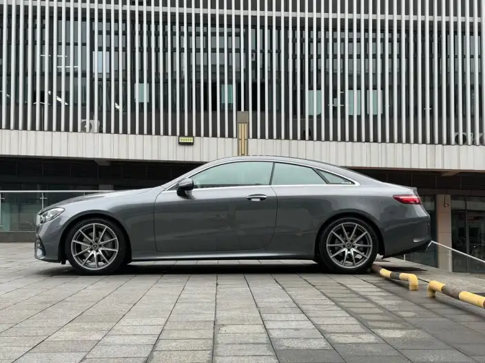 Mercedes-Benz E-Class Imported 2023 Model E 260 Coupe – фото 3