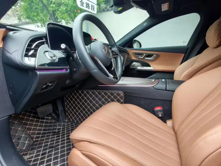 Mercedes-Benz E-Class 2024 Model E 300 L Luxury Model sedan – фото 8