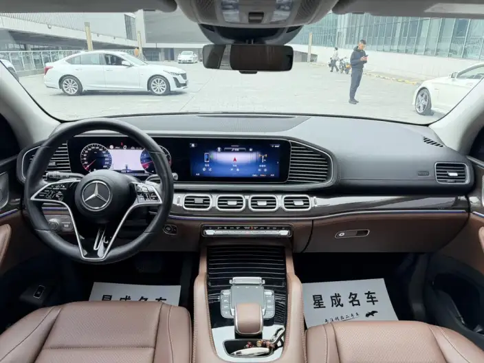 Mercedes-Benz GLE Imported 2024 Model GLE 350 4MATIC Fashion Model – фото 9
