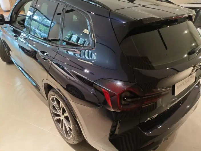 BMW X3 2022 Model xDrive30i Leading Model M Night Set – фото 3